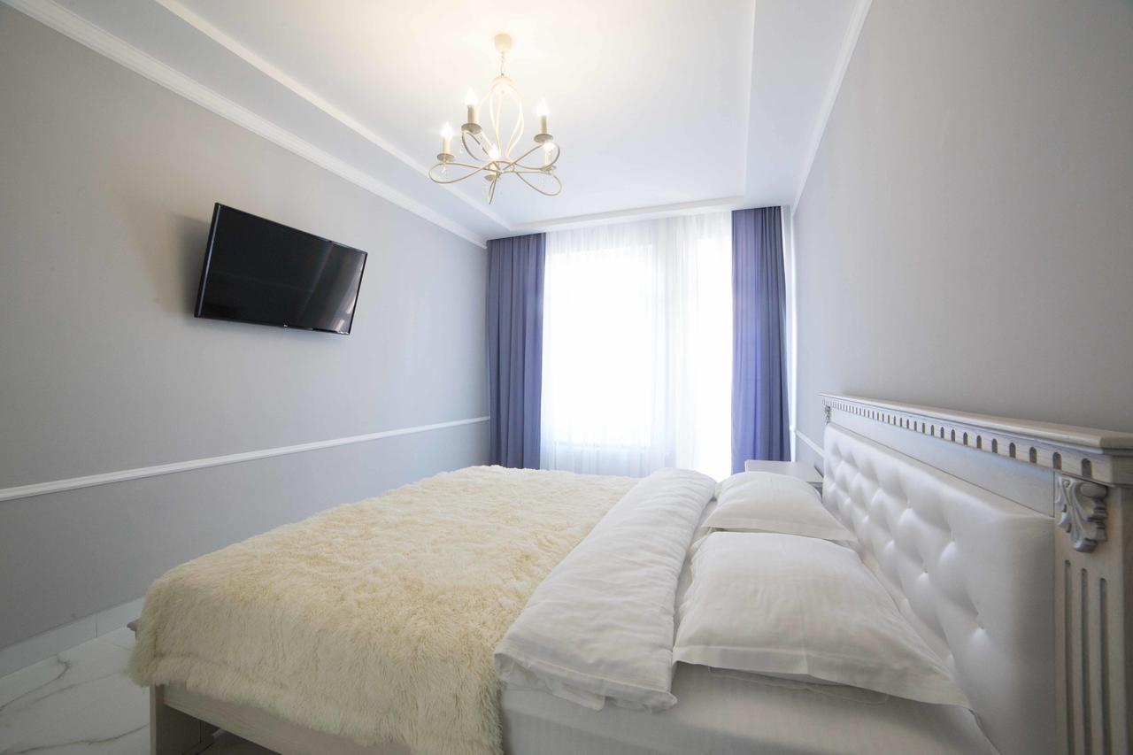 Leogrand Apartments On Kulisha 36 利沃夫 外观 照片